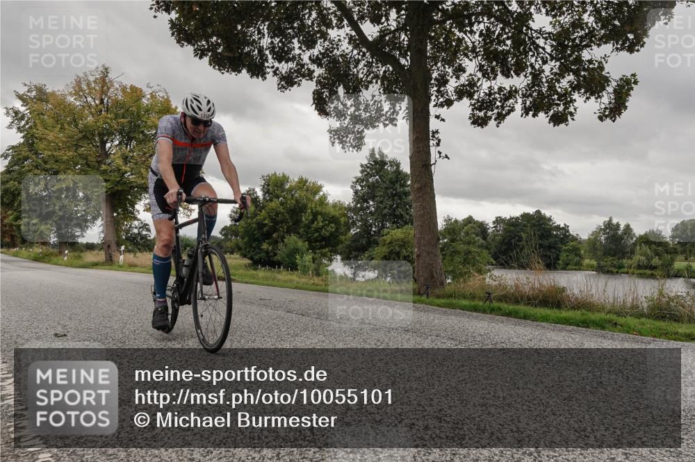 30.08.2026 - Elbe Triathlon Hamburg Michael Burmester http://msf.ph/oto/10055101 30.08.2026 11:24:06 Radfahren 1358, 1388 meine-sportfotos.de