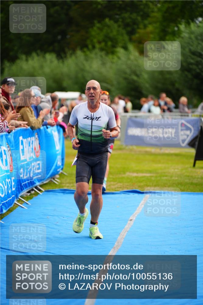30.08.2026 - Elbe Triathlon Hamburg LAZAROV Photography http://msf.ph/oto/10055136 30.08.2026 11:01:14 Ziel 261, 391 meine-sportfotos.de