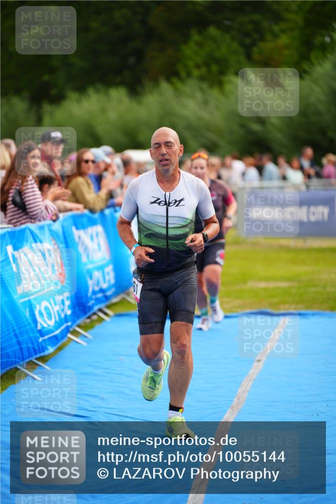 30.08.2026 - Elbe Triathlon Hamburg LAZAROV Photography http://msf.ph/oto/10055144 30.08.2026 11:01:14 Ziel 261, 391 meine-sportfotos.de