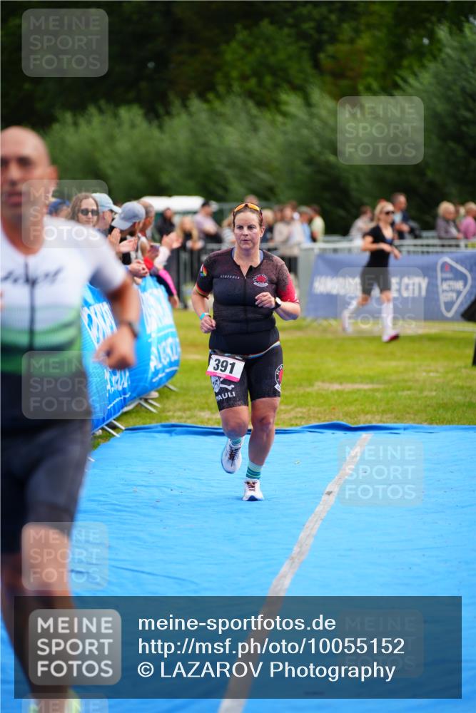 30.08.2026 - Elbe Triathlon Hamburg LAZAROV Photography http://msf.ph/oto/10055152 30.08.2026 11:01:15 Ziel 261, 391 meine-sportfotos.de
