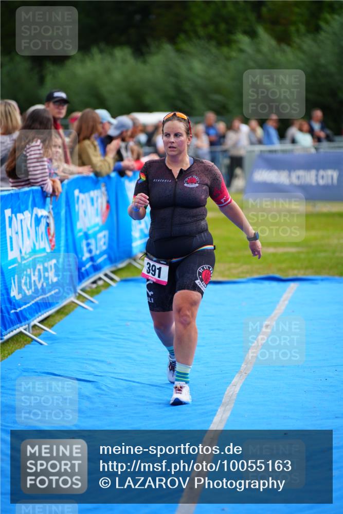 30.08.2026 - Elbe Triathlon Hamburg LAZAROV Photography http://msf.ph/oto/10055163 30.08.2026 11:01:17 Ziel 261, 391 meine-sportfotos.de
