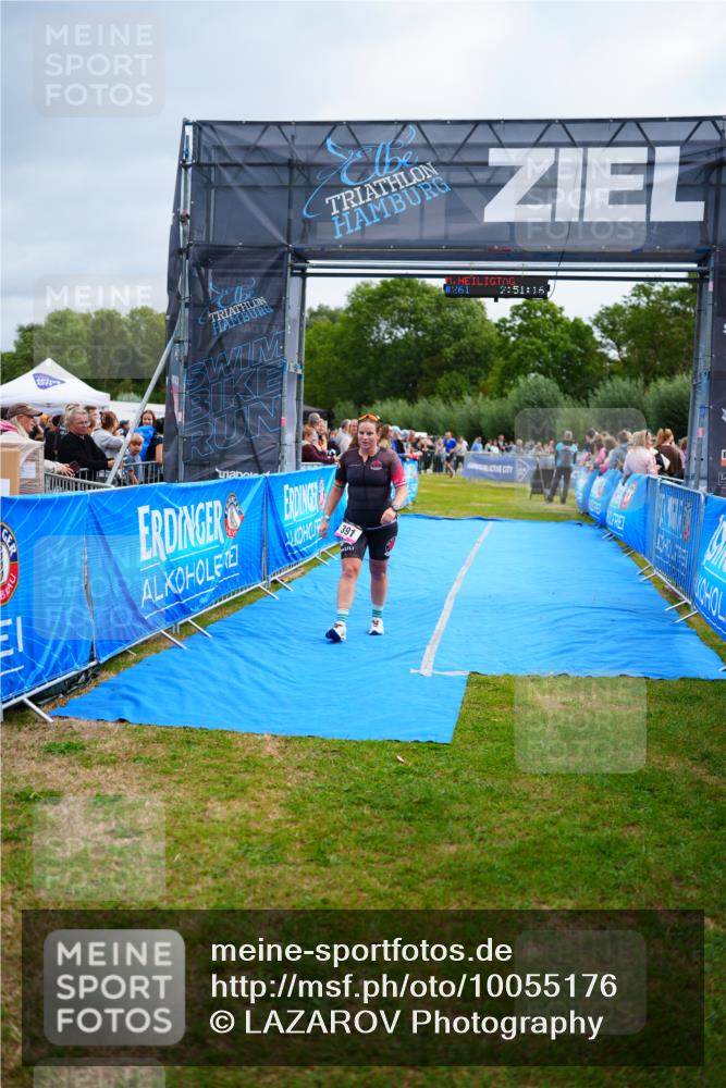 30.08.2026 - Elbe Triathlon Hamburg LAZAROV Photography http://msf.ph/oto/10055176 30.08.2026 11:01:20 Ziel 391 meine-sportfotos.de