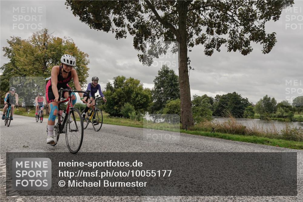 30.08.2026 - Elbe Triathlon Hamburg Michael Burmester http://msf.ph/oto/10055177 30.08.2026 11:26:31 Radfahren 1364, 1397, 1414, 1432, 1448, 1460, 1623 meine-sportfotos.de