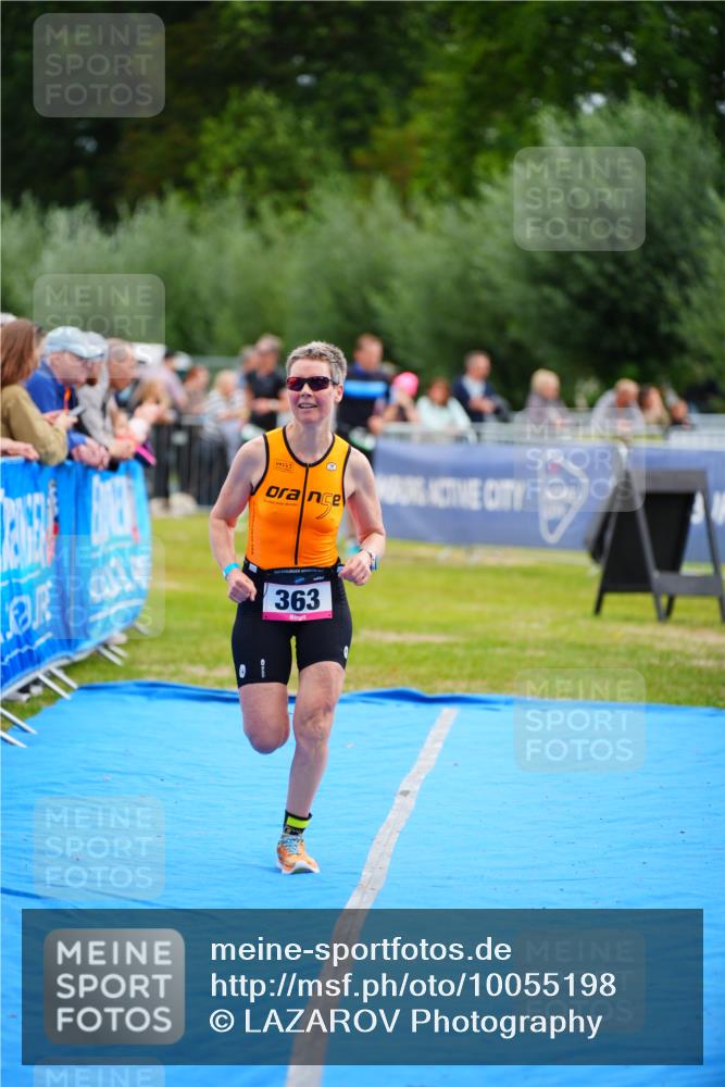 30.08.2026 - Elbe Triathlon Hamburg LAZAROV Photography http://msf.ph/oto/10055198 30.08.2026 11:02:11 Ziel 363, 732 meine-sportfotos.de