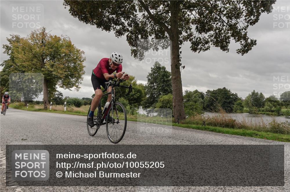 30.08.2026 - Elbe Triathlon Hamburg Michael Burmester http://msf.ph/oto/10055205 30.08.2026 11:27:26 Radfahren 1357, 1604, 1613, 1713 meine-sportfotos.de