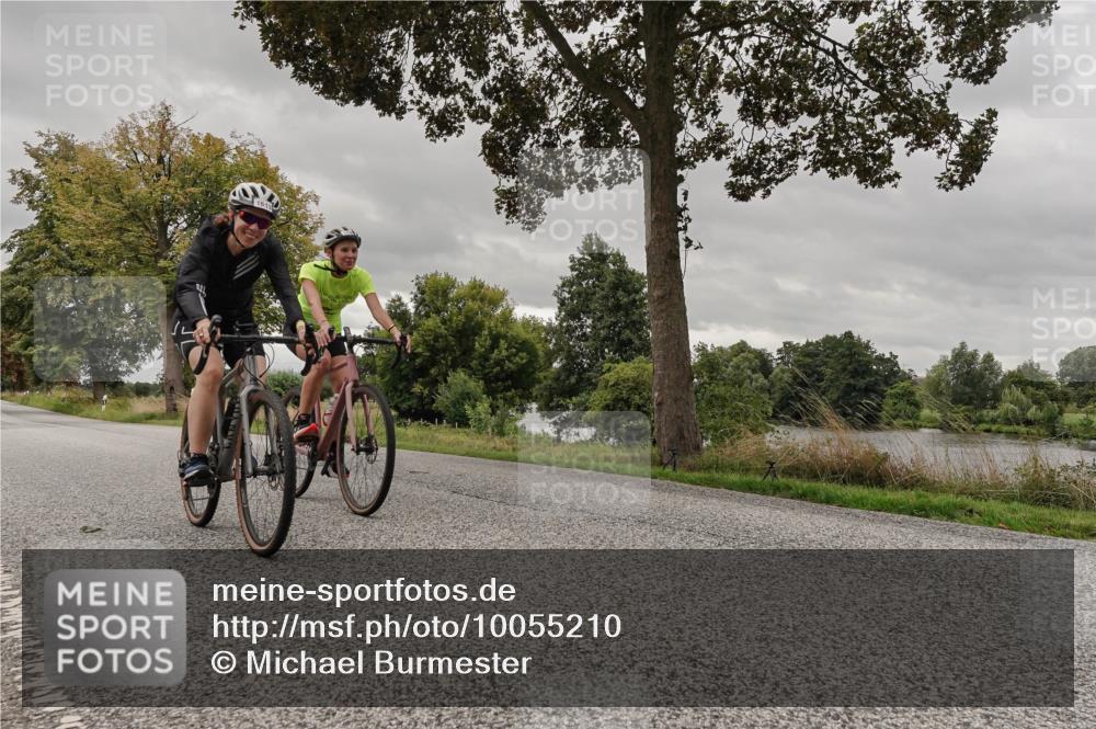 30.08.2026 - Elbe Triathlon Hamburg Michael Burmester http://msf.ph/oto/10055210 30.08.2026 11:27:33 Radfahren 1481, 1604, 1613, 1628 meine-sportfotos.de