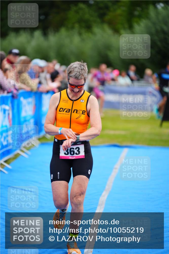 30.08.2026 - Elbe Triathlon Hamburg LAZAROV Photography http://msf.ph/oto/10055219 30.08.2026 11:02:13 Ziel 363, 501, 732 meine-sportfotos.de