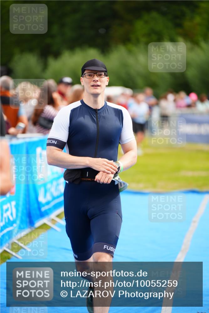 30.08.2026 - Elbe Triathlon Hamburg LAZAROV Photography http://msf.ph/oto/10055259 30.08.2026 11:02:23 Ziel 501, 529, 597, 732 meine-sportfotos.de