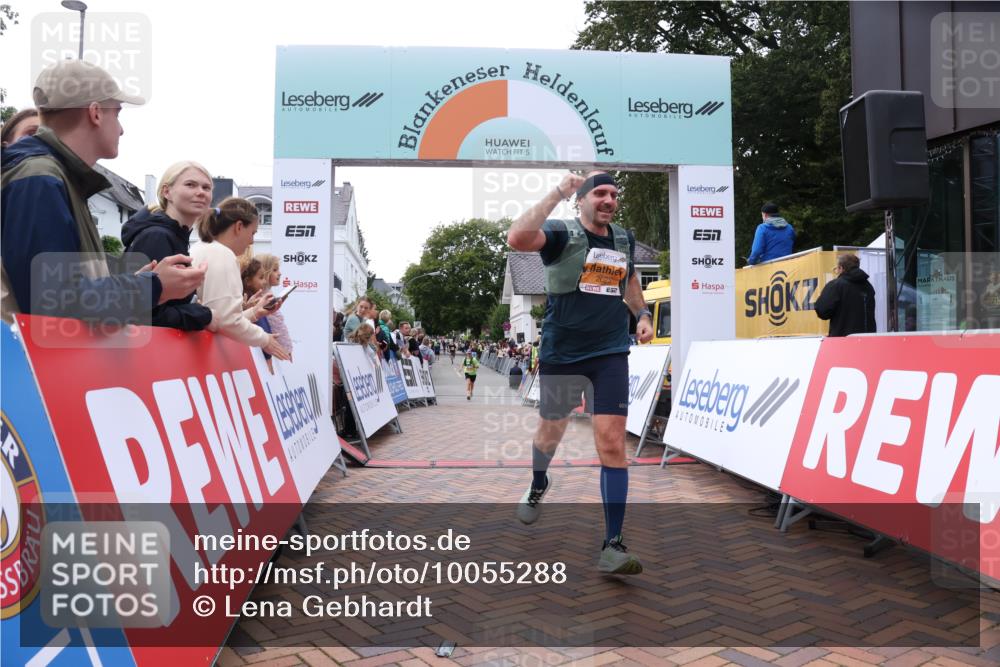 30.08.2026 - Blankeneser Heldenlauf Lena Gebhardt http://msf.ph/oto/10055288 30.08.2026 12:08:23 Ziel 2625 meine-sportfotos.de