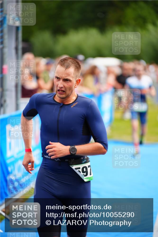 30.08.2026 - Elbe Triathlon Hamburg LAZAROV Photography http://msf.ph/oto/10055290 30.08.2026 11:02:33 Ziel 434, 552, 597, 637, 739, 1116 meine-sportfotos.de