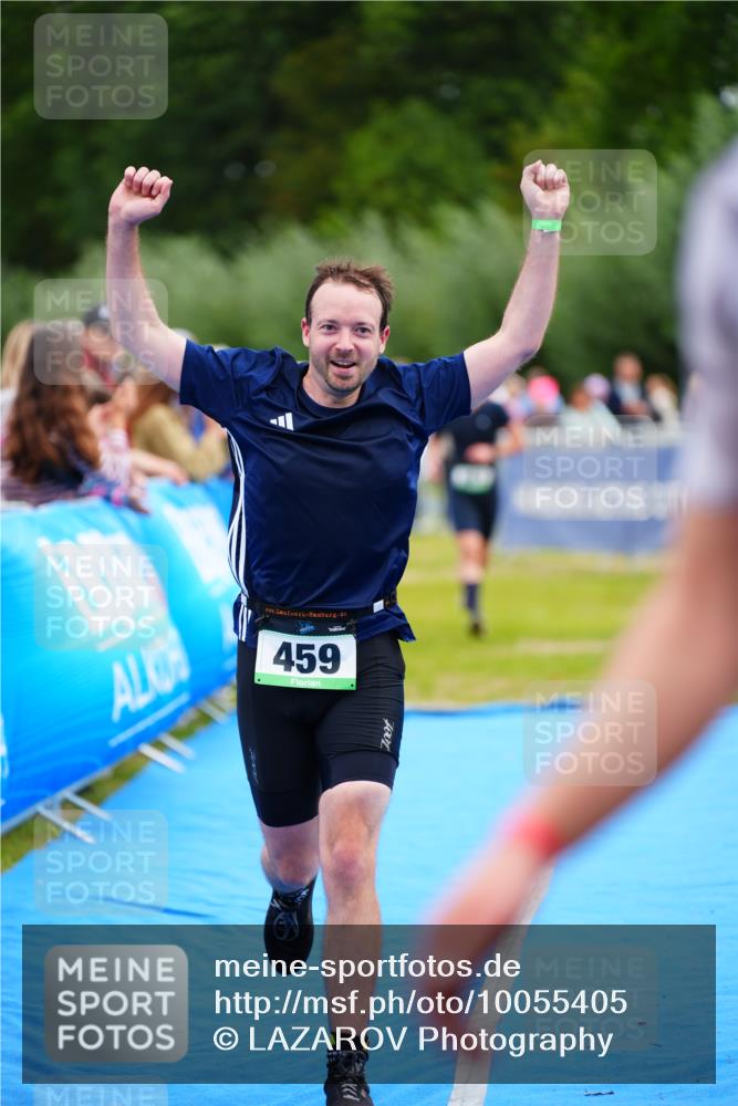 30.08.2026 - Elbe Triathlon Hamburg LAZAROV Photography http://msf.ph/oto/10055405 30.08.2026 11:03:18 Ziel 459, 563 meine-sportfotos.de