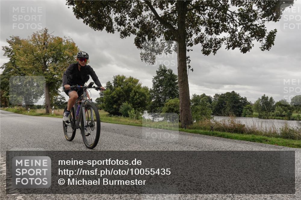 30.08.2026 - Elbe Triathlon Hamburg Michael Burmester http://msf.ph/oto/10055435 30.08.2026 11:34:46 Radfahren 1408, 1576, 1627 meine-sportfotos.de