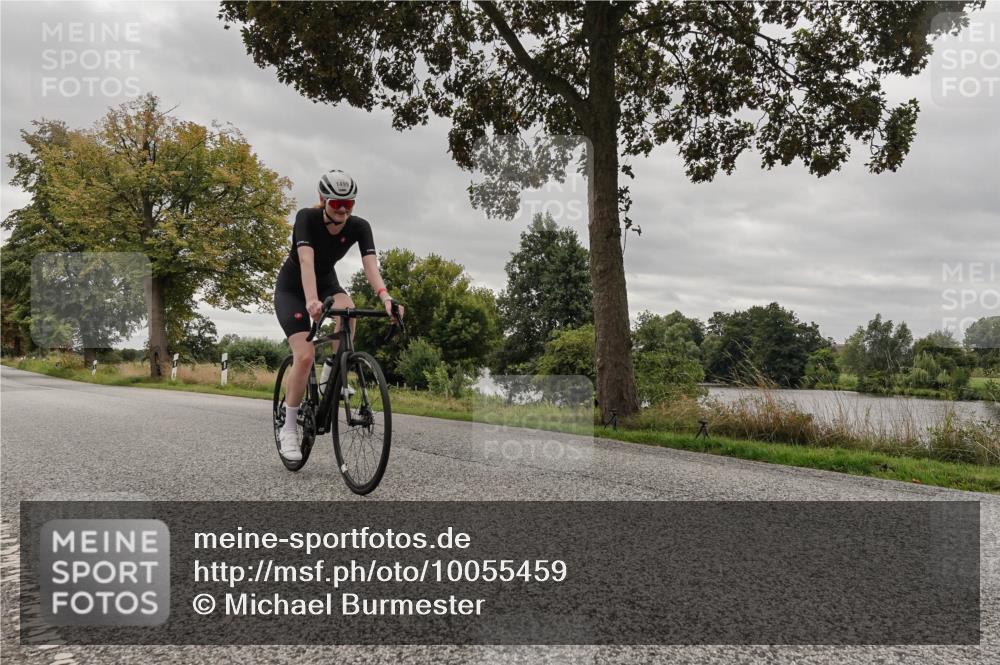 30.08.2026 - Elbe Triathlon Hamburg Michael Burmester http://msf.ph/oto/10055459 30.08.2026 11:36:34 Radfahren 1499, 1687, 1705 meine-sportfotos.de
