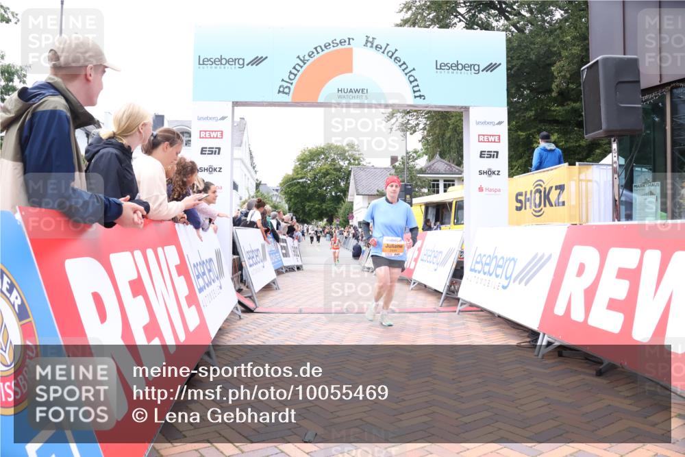 30.08.2026 - Blankeneser Heldenlauf Lena Gebhardt http://msf.ph/oto/10055469 30.08.2026 12:08:56 Ziel 2448, 2841 meine-sportfotos.de