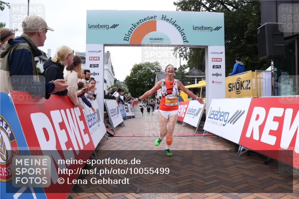 30.08.2026 - Blankeneser Heldenlauf Lena Gebhardt http://msf.ph/oto/10055499 30.08.2026 12:09:02 Ziel 2304, 2448, 4476 meine-sportfotos.de