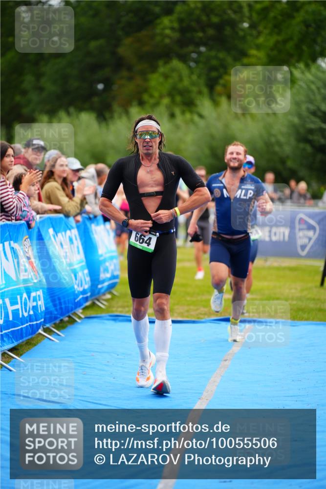 30.08.2026 - Elbe Triathlon Hamburg LAZAROV Photography http://msf.ph/oto/10055506 30.08.2026 11:04:02 Ziel 449, 483, 642, 658, 664, 1897 meine-sportfotos.de