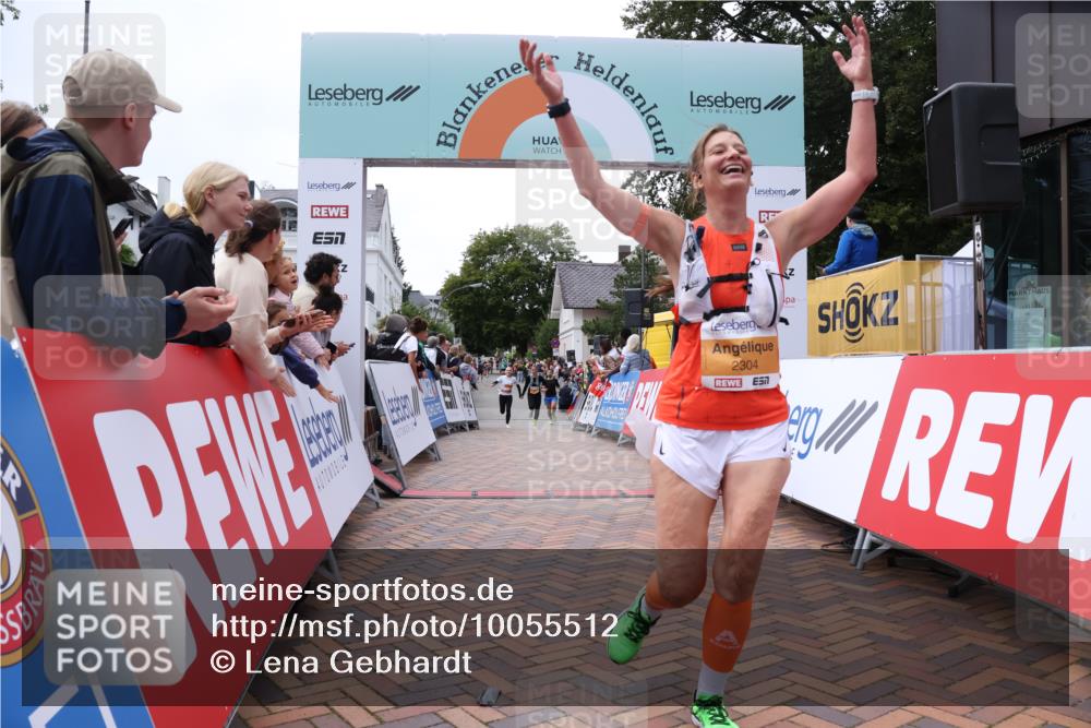 30.08.2026 - Blankeneser Heldenlauf Lena Gebhardt http://msf.ph/oto/10055512 30.08.2026 12:09:03 Ziel 2304, 2448, 2464, 2637, 4476 meine-sportfotos.de