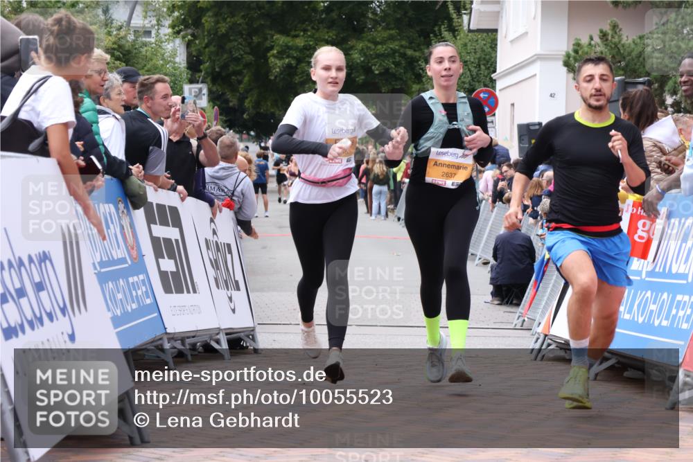 30.08.2026 - Blankeneser Heldenlauf Lena Gebhardt http://msf.ph/oto/10055523 30.08.2026 12:09:05 Ziel 2304, 2464, 2637, 4476 meine-sportfotos.de