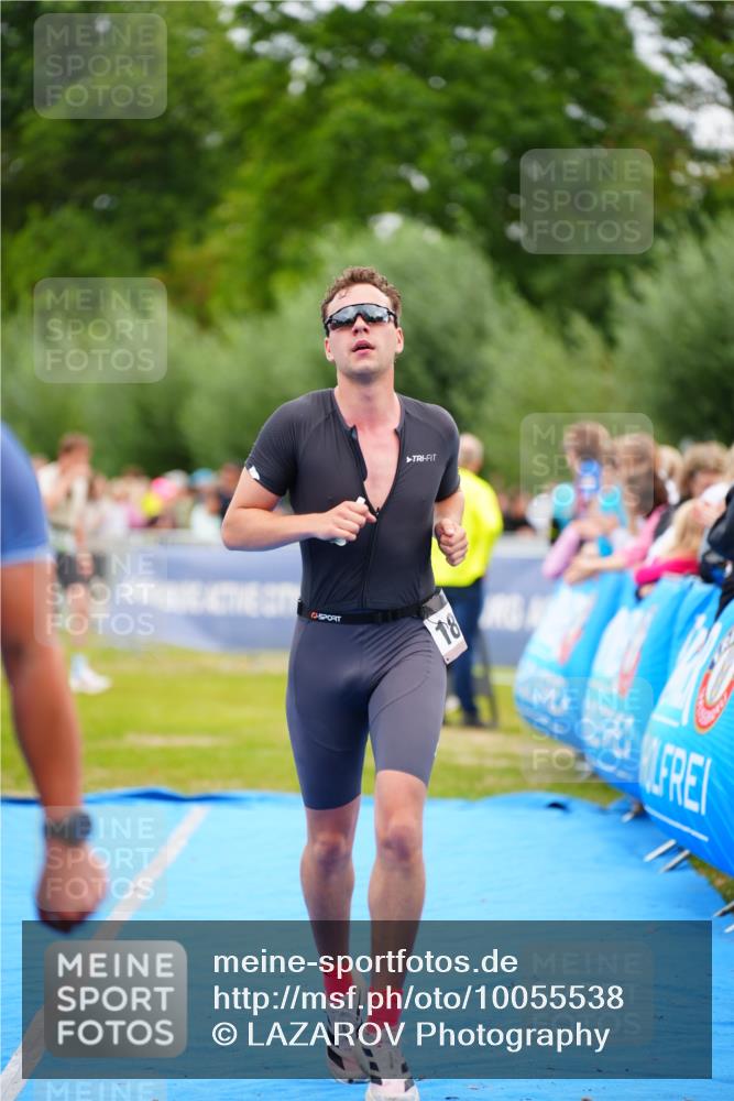 30.08.2026 - Elbe Triathlon Hamburg LAZAROV Photography http://msf.ph/oto/10055538 30.08.2026 11:04:07 Ziel 449, 642, 658, 1897 meine-sportfotos.de