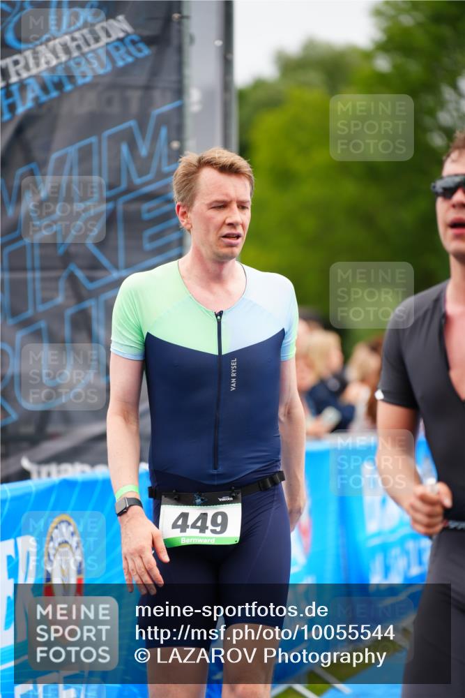 30.08.2026 - Elbe Triathlon Hamburg LAZAROV Photography http://msf.ph/oto/10055544 30.08.2026 11:04:09 Ziel 449, 658, 976, 1897 meine-sportfotos.de