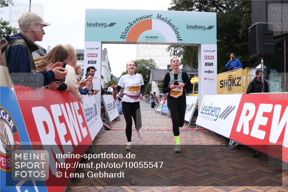 30.08.2026 - Blankeneser Heldenlauf Lena Gebhardt http://msf.ph/oto/10055547 30.08.2026 12:09:08 Ziel 2304, 2464, 2637, 4476 meine-sportfotos.de