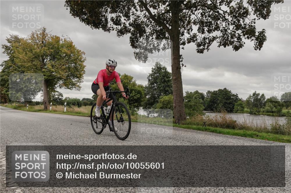 30.08.2026 - Elbe Triathlon Hamburg Michael Burmester http://msf.ph/oto/10055601 30.08.2026 11:42:51 Radfahren 1474 meine-sportfotos.de