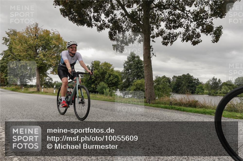 30.08.2026 - Elbe Triathlon Hamburg Michael Burmester http://msf.ph/oto/10055609 30.08.2026 11:43:32 Radfahren 1601, 1647 meine-sportfotos.de