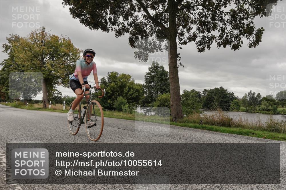 30.08.2026 - Elbe Triathlon Hamburg Michael Burmester http://msf.ph/oto/10055614 30.08.2026 11:43:56 Radfahren 1483 meine-sportfotos.de