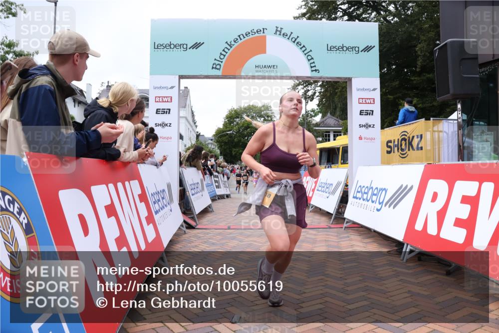 30.08.2026 - Blankeneser Heldenlauf Lena Gebhardt http://msf.ph/oto/10055619 30.08.2026 12:09:25 Ziel 2481, 2876, 4427 meine-sportfotos.de