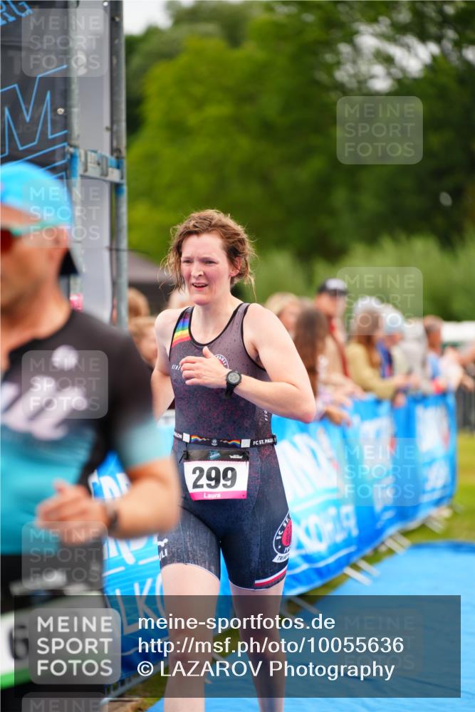 30.08.2026 - Elbe Triathlon Hamburg LAZAROV Photography http://msf.ph/oto/10055636 30.08.2026 11:04:50 Ziel 299, 673 meine-sportfotos.de