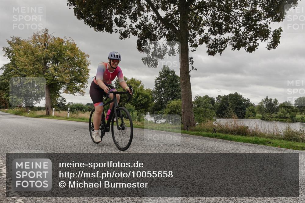 30.08.2026 - Elbe Triathlon Hamburg Michael Burmester http://msf.ph/oto/10055658 30.08.2026 11:46:03 Radfahren 1614 meine-sportfotos.de
