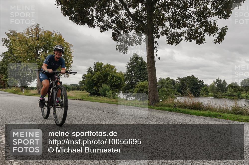 30.08.2026 - Elbe Triathlon Hamburg Michael Burmester http://msf.ph/oto/10055695 30.08.2026 11:49:55 Radfahren 1190 meine-sportfotos.de