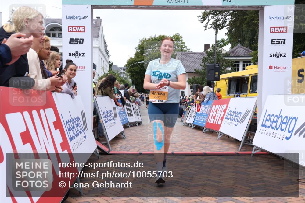 30.08.2026 - Blankeneser Heldenlauf Lena Gebhardt http://msf.ph/oto/10055703 30.08.2026 12:09:39 Ziel 2036, 2076, 2077, 2157, 2422 meine-sportfotos.de