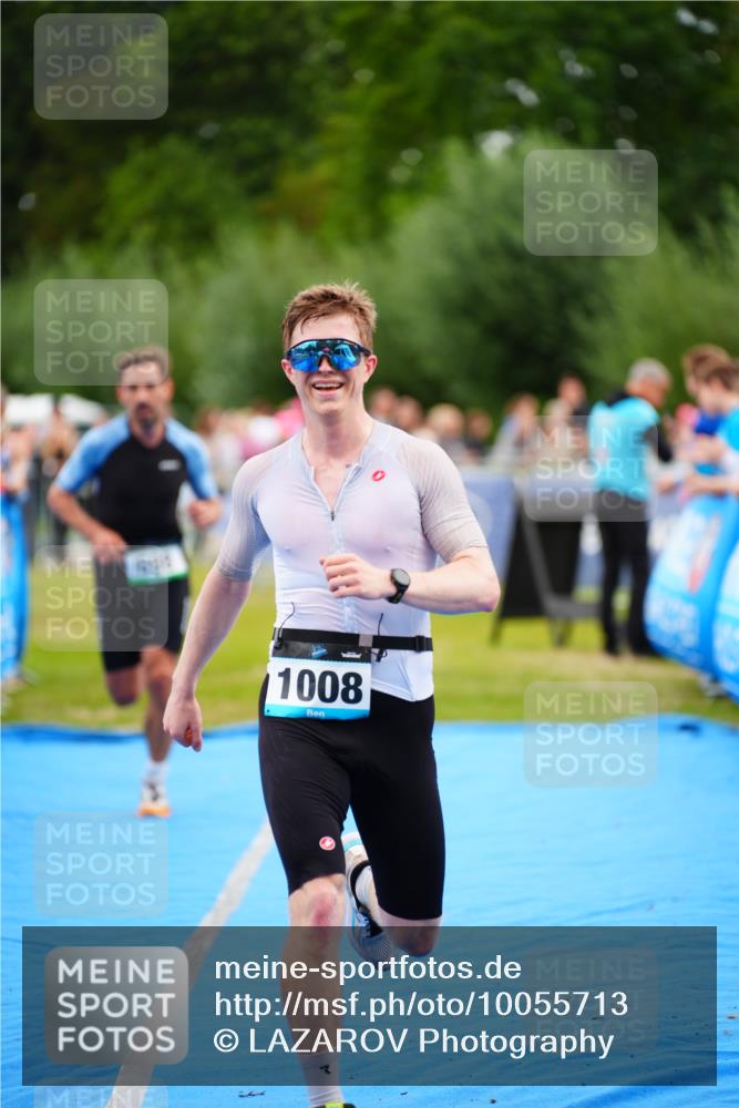 30.08.2026 - Elbe Triathlon Hamburg LAZAROV Photography http://msf.ph/oto/10055713 30.08.2026 11:05:18 Ziel 656, 698, 1008 meine-sportfotos.de
