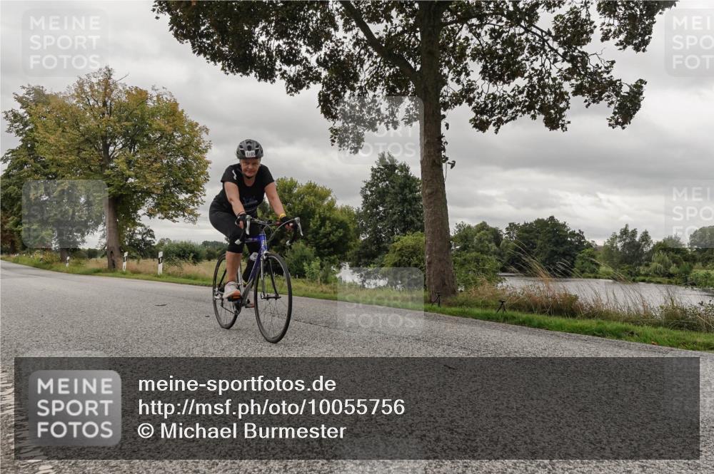 30.08.2026 - Elbe Triathlon Hamburg Michael Burmester http://msf.ph/oto/10055756 30.08.2026 11:59:01 Radfahren 1705 meine-sportfotos.de