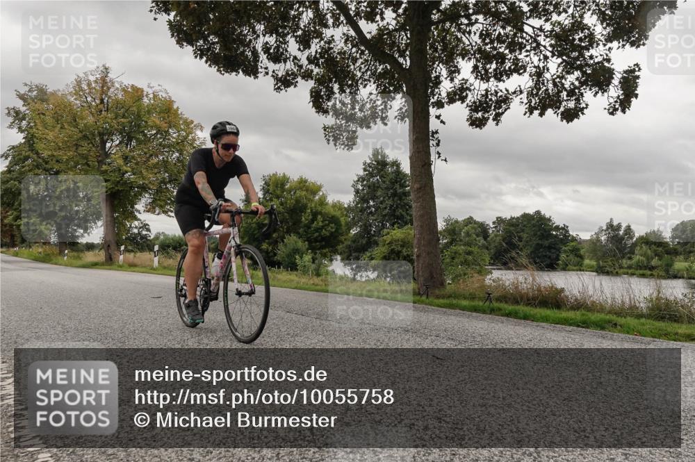 30.08.2026 - Elbe Triathlon Hamburg Michael Burmester http://msf.ph/oto/10055758 30.08.2026 12:00:05 Radfahren 1642 meine-sportfotos.de