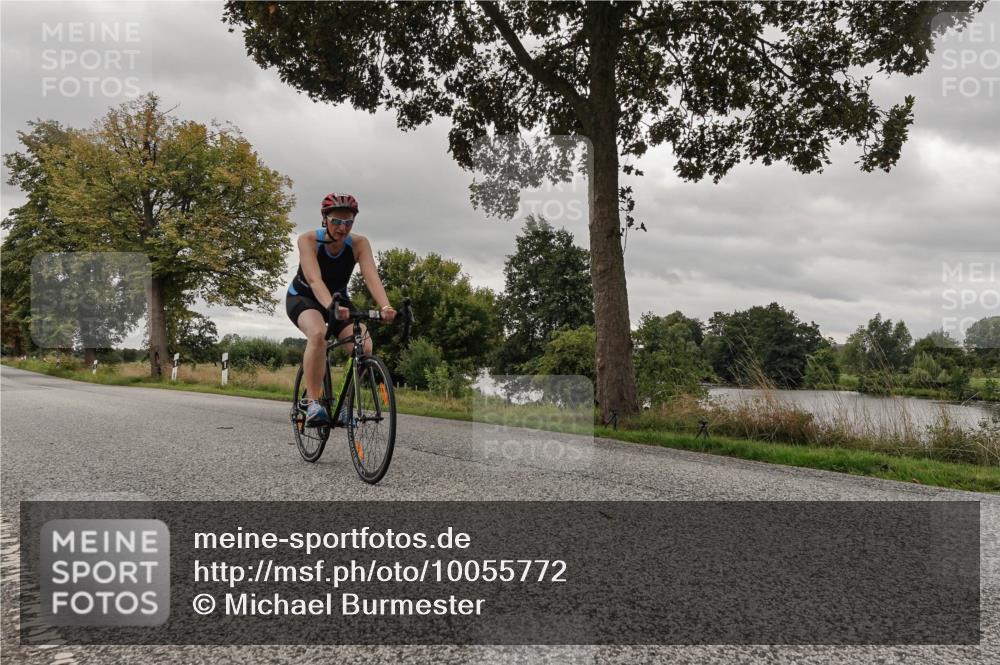 30.08.2026 - Elbe Triathlon Hamburg Michael Burmester http://msf.ph/oto/10055772 30.08.2026 12:09:57 Radfahren 1698 meine-sportfotos.de