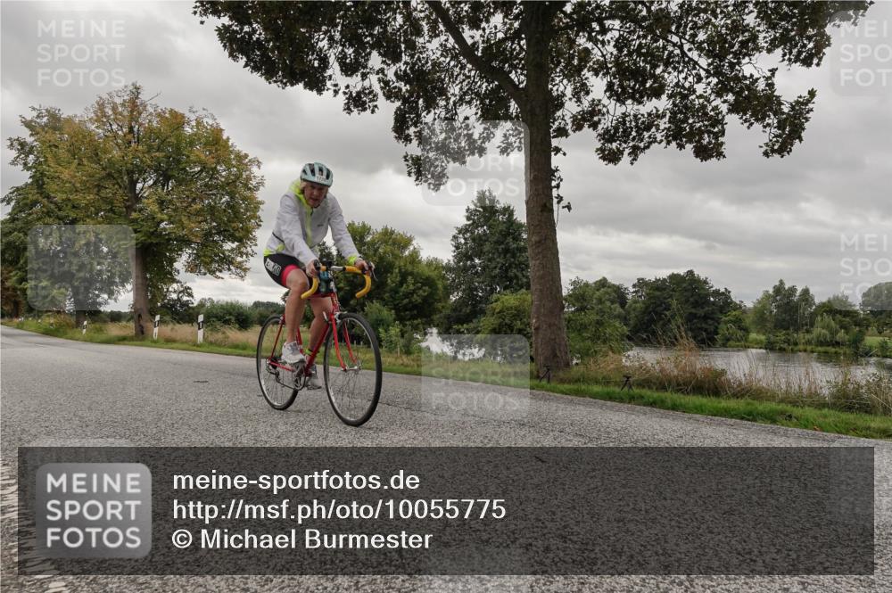 30.08.2026 - Elbe Triathlon Hamburg Michael Burmester http://msf.ph/oto/10055775 30.08.2026 12:14:40 Radfahren 1720 meine-sportfotos.de