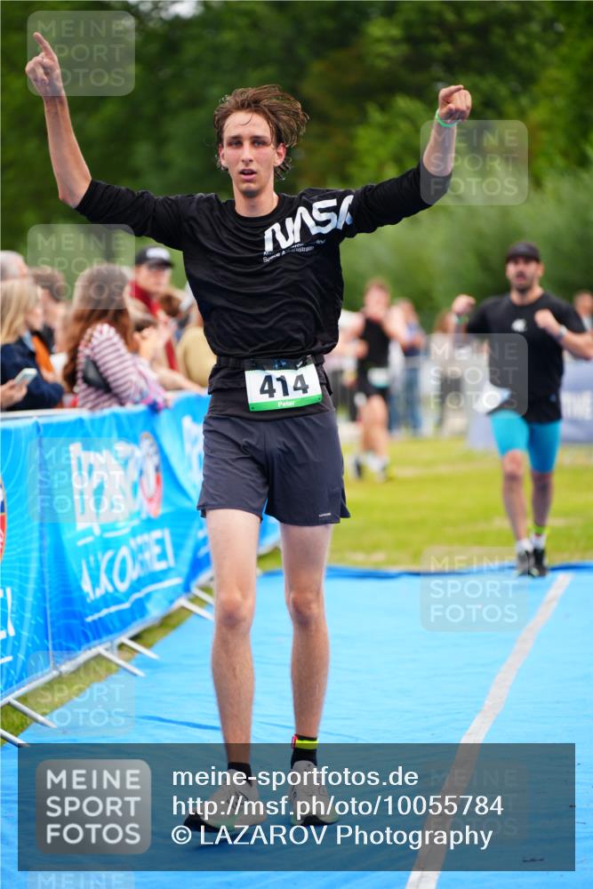 30.08.2026 - Elbe Triathlon Hamburg LAZAROV Photography http://msf.ph/oto/10055784 30.08.2026 11:05:56 Ziel 414, 431, 671, 779 meine-sportfotos.de