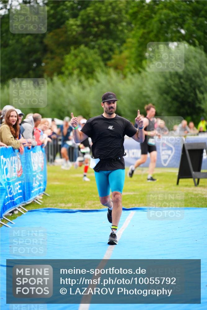 30.08.2026 - Elbe Triathlon Hamburg LAZAROV Photography http://msf.ph/oto/10055792 30.08.2026 11:05:57 Ziel 414, 431, 671, 779 meine-sportfotos.de