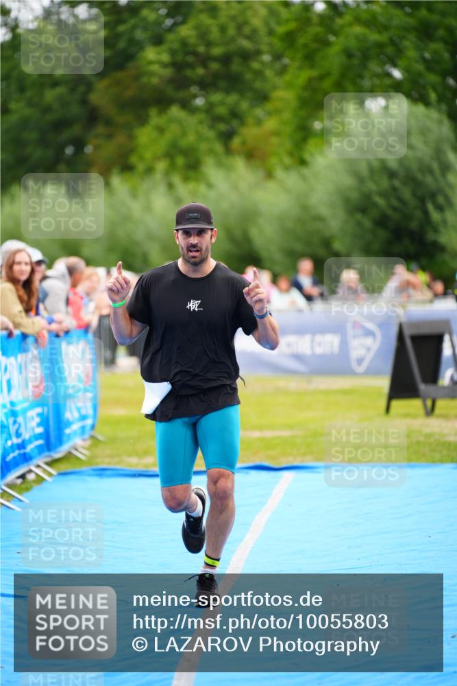 30.08.2026 - Elbe Triathlon Hamburg LAZAROV Photography http://msf.ph/oto/10055803 30.08.2026 11:05:58 Ziel 414, 431, 671, 779 meine-sportfotos.de