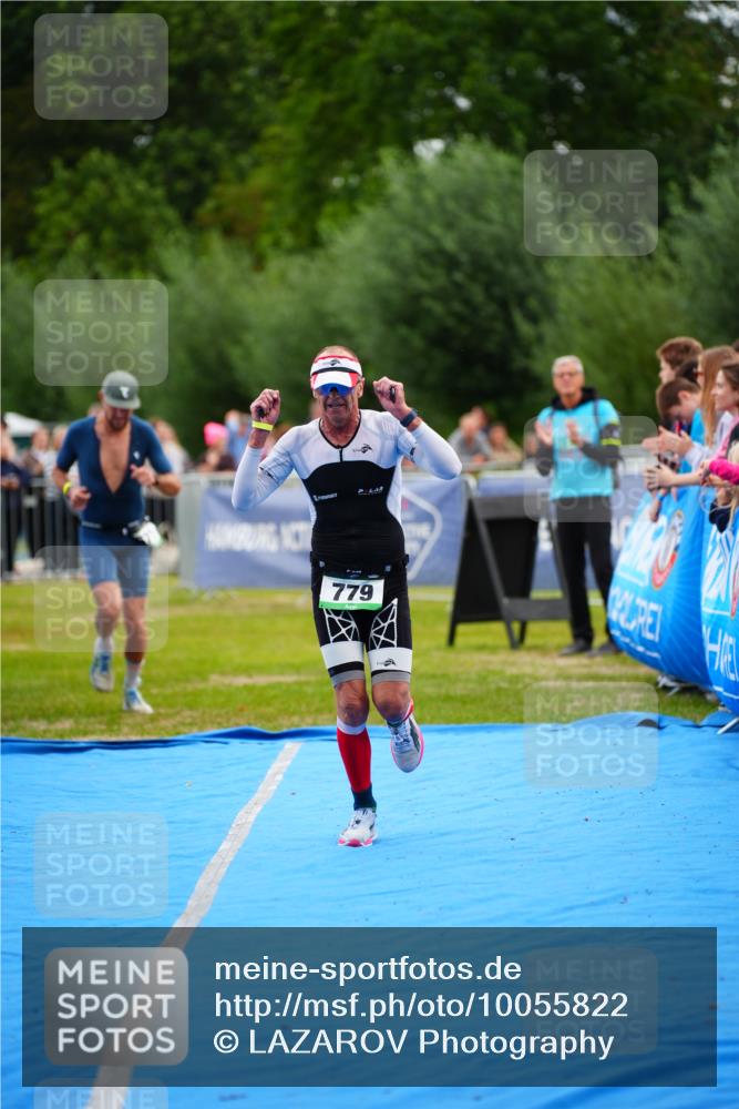 30.08.2026 - Elbe Triathlon Hamburg LAZAROV Photography http://msf.ph/oto/10055822 30.08.2026 11:06:02 Ziel 431, 671, 779 meine-sportfotos.de