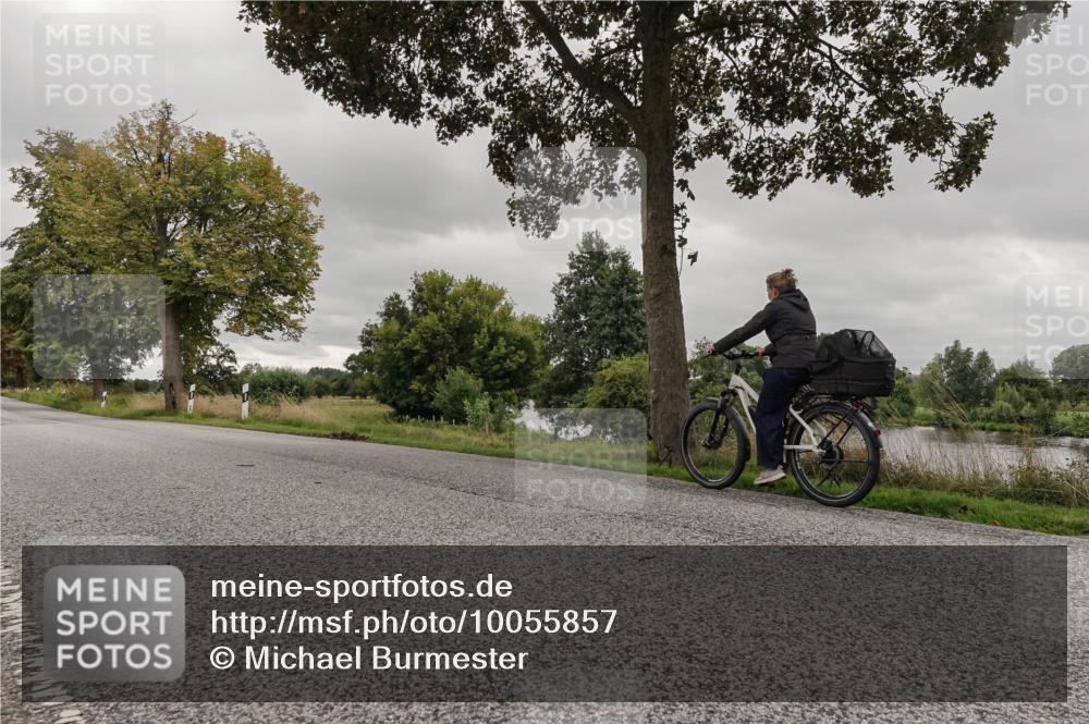 30.08.2026 - Elbe Triathlon Hamburg Michael Burmester http://msf.ph/oto/10055857 30.08.2026 12:24:13 Radfahren 1751 meine-sportfotos.de
