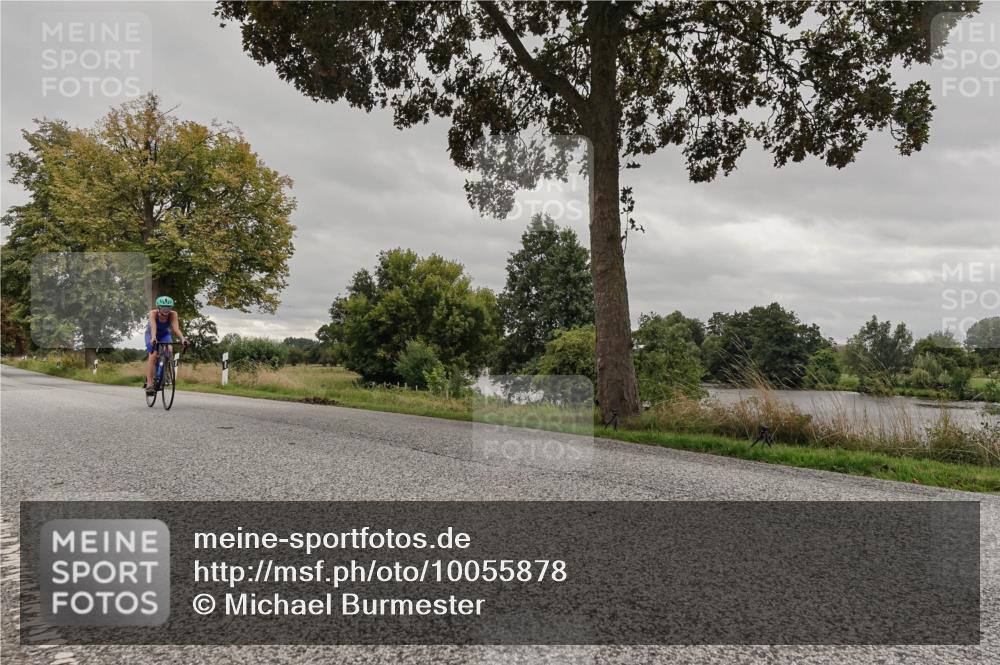 30.08.2026 - Elbe Triathlon Hamburg Michael Burmester http://msf.ph/oto/10055878 30.08.2026 12:26:25 Radfahren 1727, 1733, 1765 meine-sportfotos.de