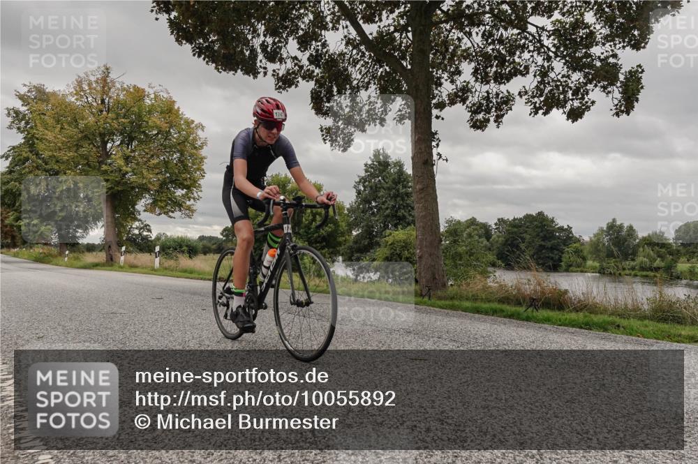 30.08.2026 - Elbe Triathlon Hamburg Michael Burmester http://msf.ph/oto/10055892 30.08.2026 12:27:58 Radfahren 1747 meine-sportfotos.de