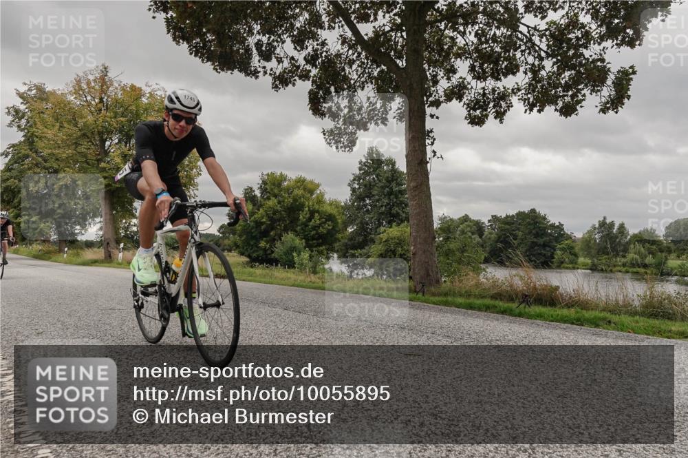 30.08.2026 - Elbe Triathlon Hamburg Michael Burmester http://msf.ph/oto/10055895 30.08.2026 12:28:09 Radfahren 1745, 1748 meine-sportfotos.de