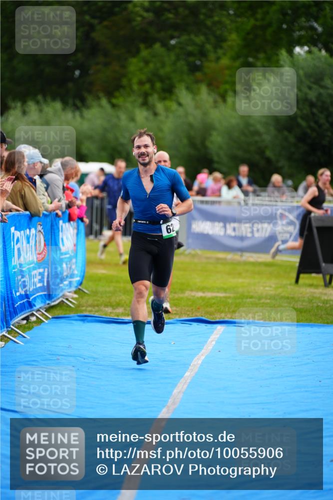 30.08.2026 - Elbe Triathlon Hamburg LAZAROV Photography http://msf.ph/oto/10055906 30.08.2026 11:06:31 Ziel 482, 628, 675 meine-sportfotos.de