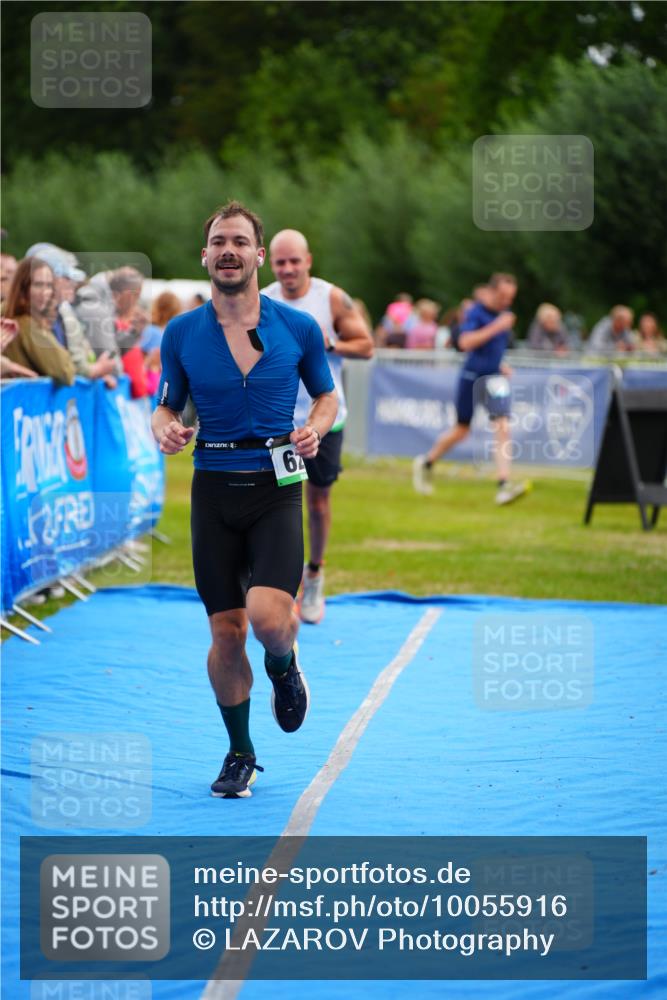 30.08.2026 - Elbe Triathlon Hamburg LAZAROV Photography http://msf.ph/oto/10055916 30.08.2026 11:06:32 Ziel 482, 628, 675, 1067 meine-sportfotos.de
