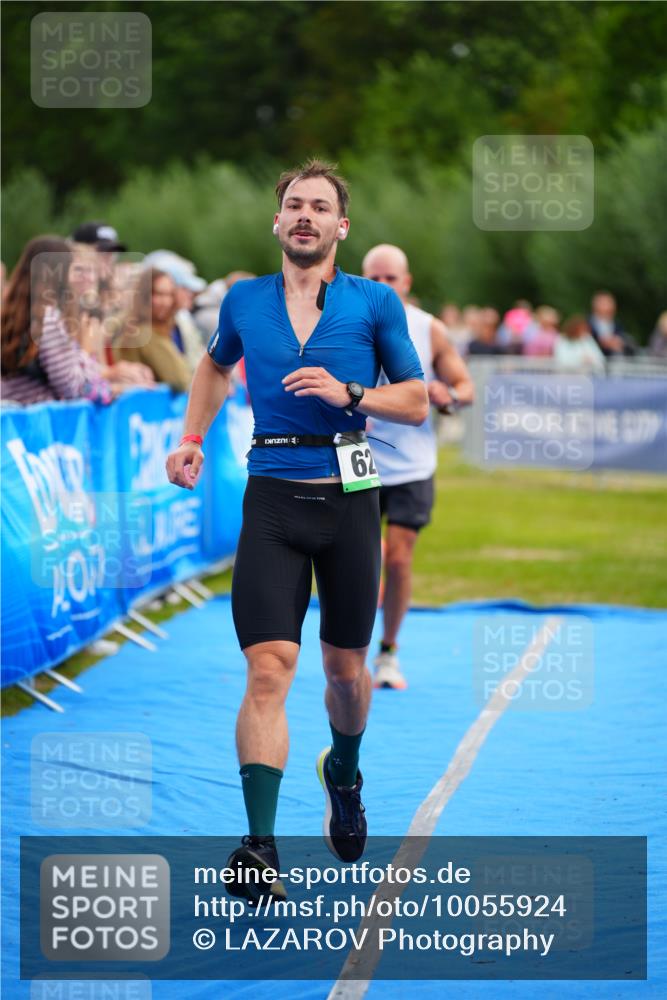 30.08.2026 - Elbe Triathlon Hamburg LAZAROV Photography http://msf.ph/oto/10055924 30.08.2026 11:06:32 Ziel 482, 628, 675, 1067 meine-sportfotos.de