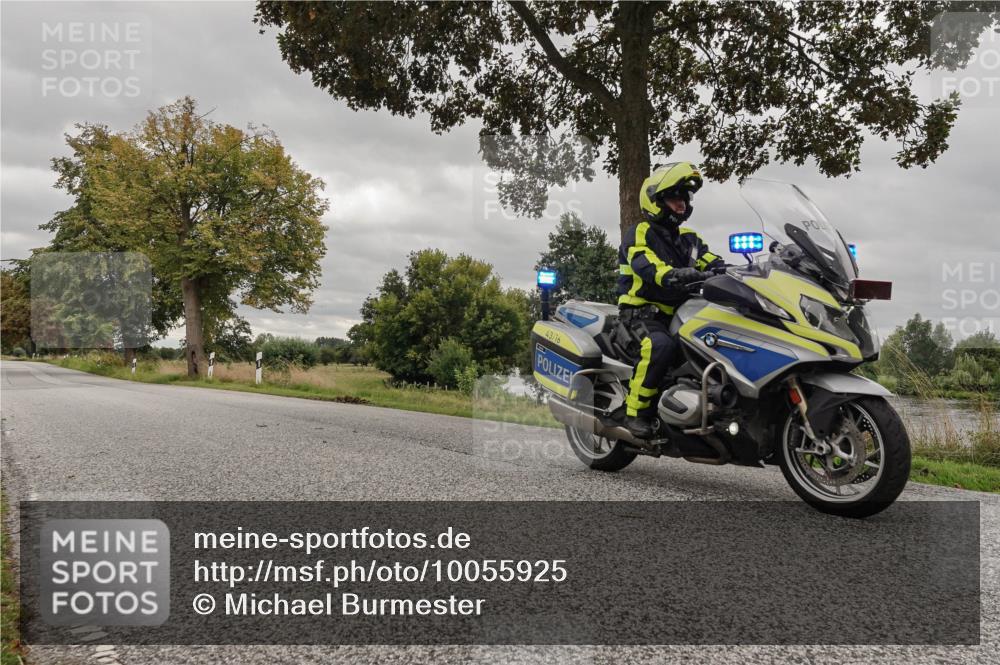 30.08.2026 - Elbe Triathlon Hamburg Michael Burmester http://msf.ph/oto/10055925 30.08.2026 12:30:33 Radfahren  meine-sportfotos.de